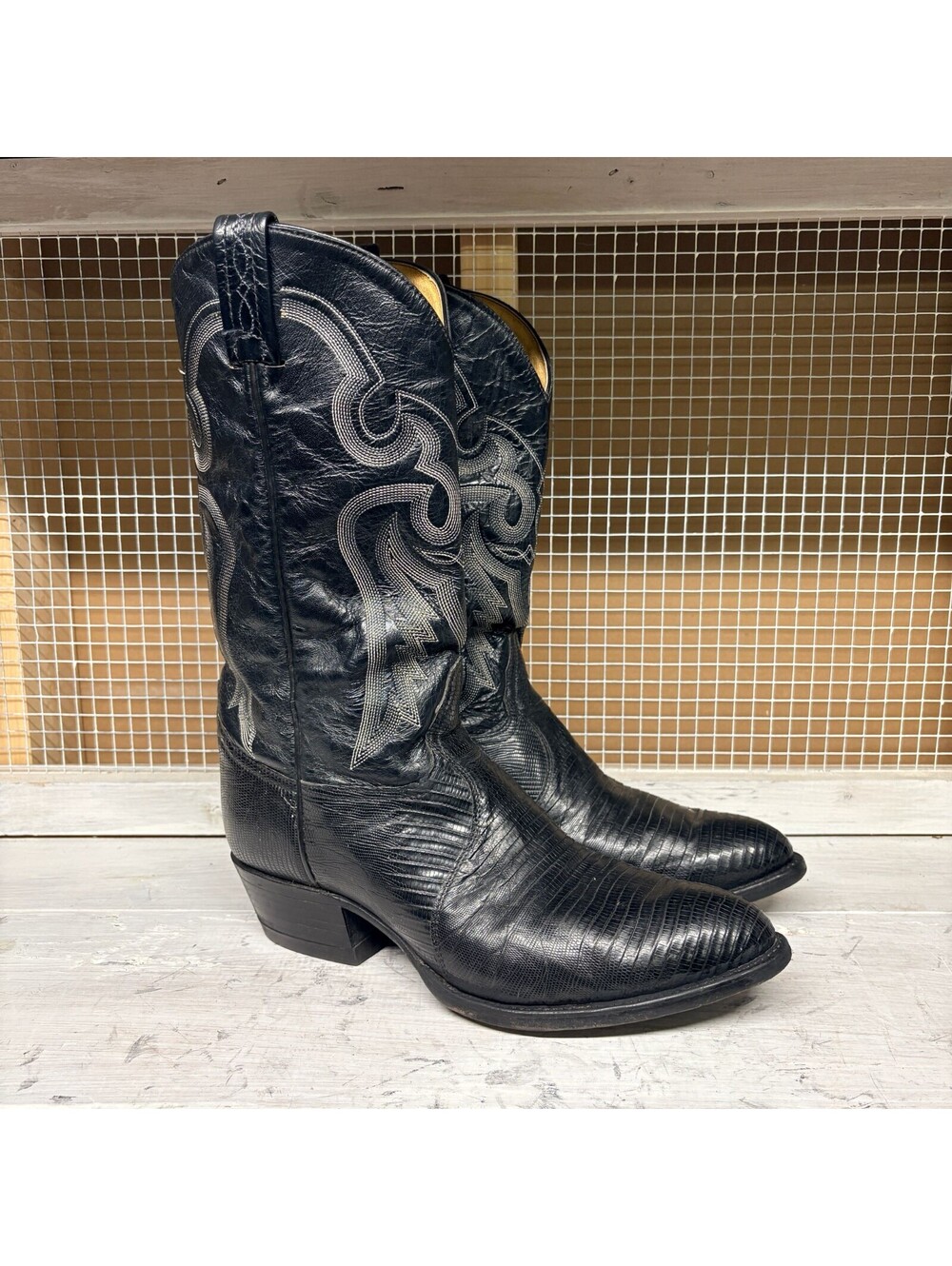 Tony Lama Lizard Skin Cowboy Boots Men's SIze 10 EE Great condition